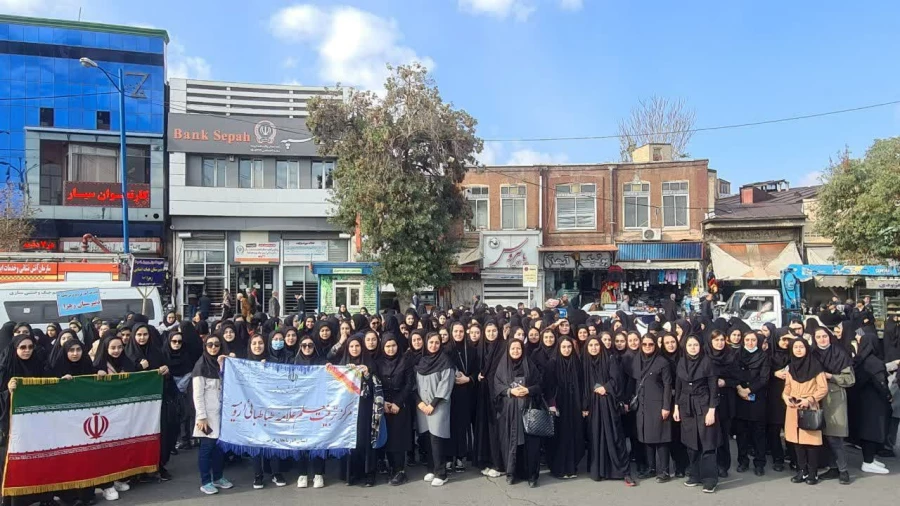 حضور پرشور دانشگاه فرهنگیان پردیس علامه طباطبایی ارومیه در یوم الله 13 آبان 8