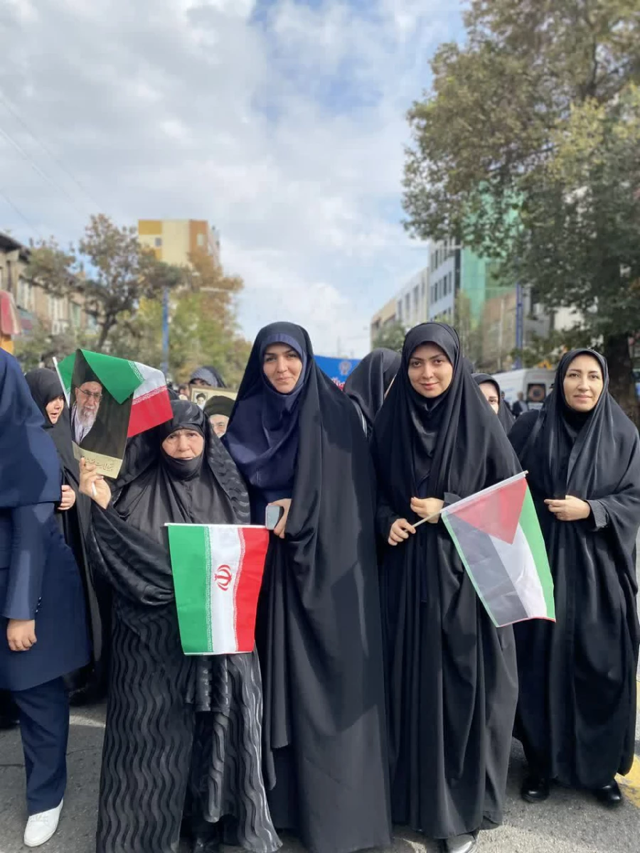 حضور پرشور دانشگاهیان دانشگاه فرهنگیان استان آذربایجان غربی در راهپیمایی یوم الله ۱۳ آبان 7