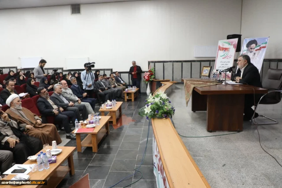 نشست صمیمی استاندار آذربایجان غربی با دانشجویان دانشگاه فرهنگیان ارومیه 12