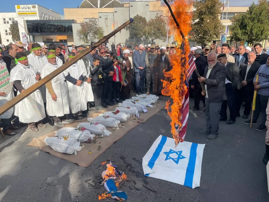 شرکت حداکثری اساتید، دانشجویان و همکاران مرکز آموزش عالی شهید مطهری خوی در تجمع سراسری حمایت از کودکان مظلوم غزه 5