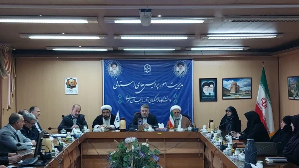 نشست رئیس مرکز نظارت و ارزیابی سازمان مرکزی با کارکنان دانشگاه فرهنگیان استان 2