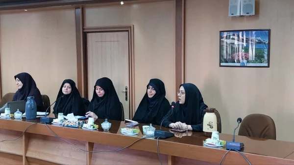 نشست رئیس مرکز نظارت و ارزیابی سازمان مرکزی با کارکنان دانشگاه فرهنگیان استان 4