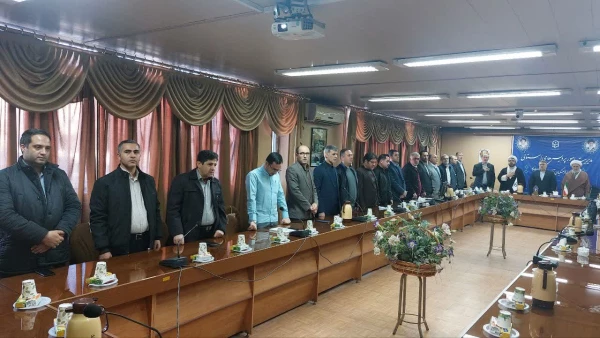 نشست رئیس مرکز نظارت و ارزیابی سازمان مرکزی با کارکنان دانشگاه فرهنگیان استان 9