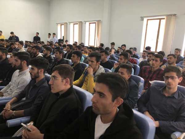 جلسه ی توجیهی نودانشجومعلمان مرکز امام خمینی(ره) سلماس