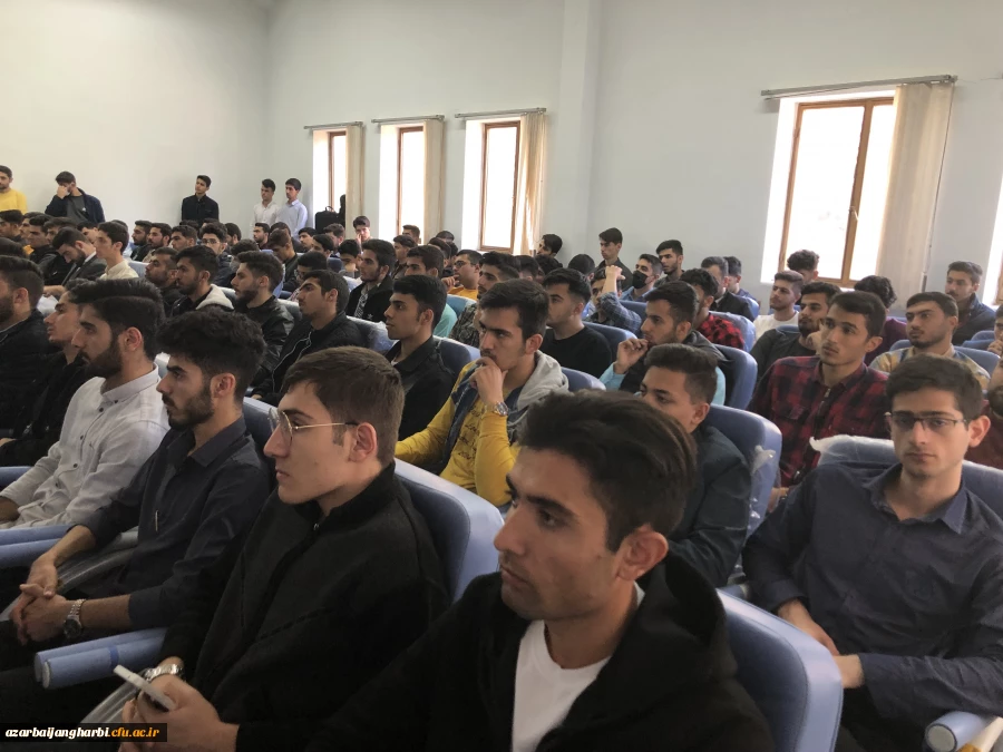 جلسه ی توجیهی نودانشجومعلمان مرکز امام خمینی(ره) سلماس