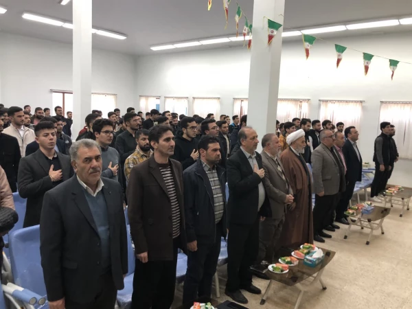 مراسم گرامیداشت 16 آذر روز دانشجو در مرکز امام خمینی(ره) سلماس برگزار شد.