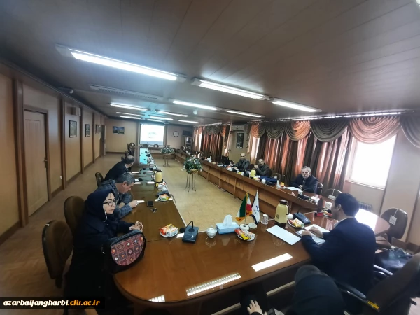 جلسه نقد و بررسی کتاب تاریخ و فلسفه زیست شناسی برگزار شد 2