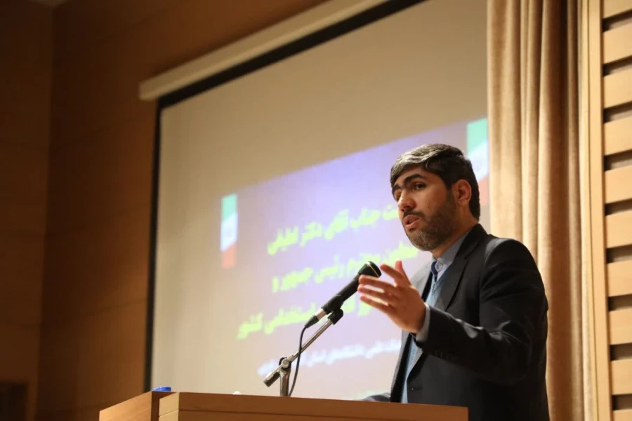 نشست معاون رئیس جمهور با اساتید دانشگاه های آذربایجان غربی 3