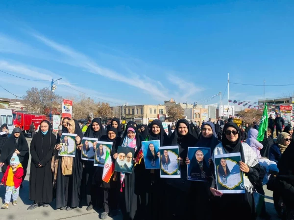 حضور دانشگاهیان دانشگاه فرهنگیان استان آذربایجان غربی در راهپیمایی 22 بهمن 8