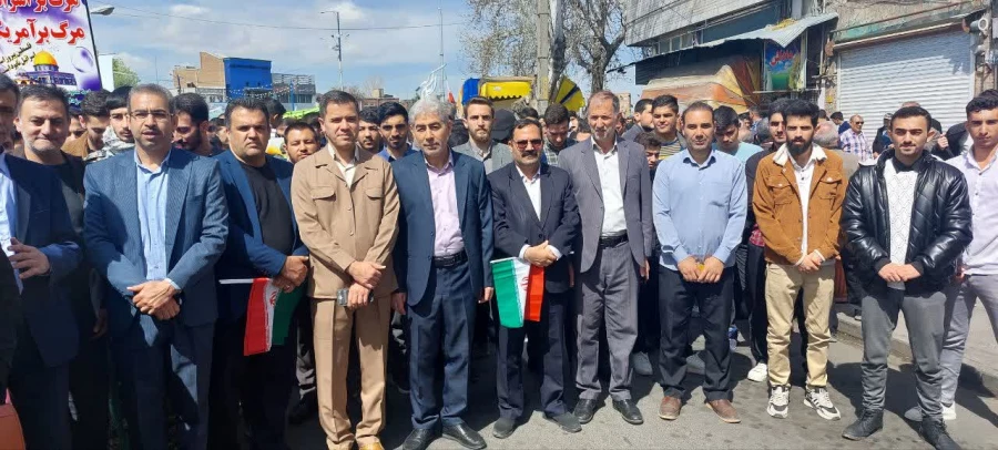 حضور دانشگاهیان دانشگاه فرهنگیان آذربایجان غربی در راهپیمایی روز قدس 3