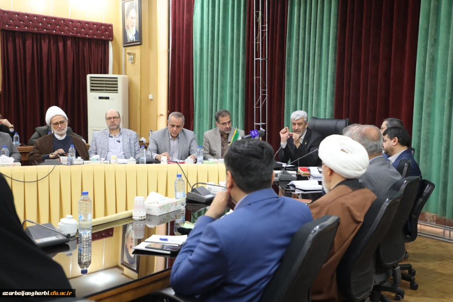 نشست هم اندیشی اعضای هیات رئیسه با مدیران استانی دانشگاه فرهنگیان 3