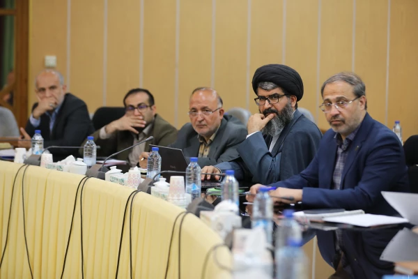 نشست هم اندیشی اعضای هیات رئیسه با مدیران استانی دانشگاه فرهنگیان 4