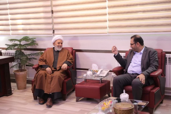 حجت الاسلام اصغری با مدیرکل اداره نوسازی مدارس استان دیدار و گفت و گو کرد 2