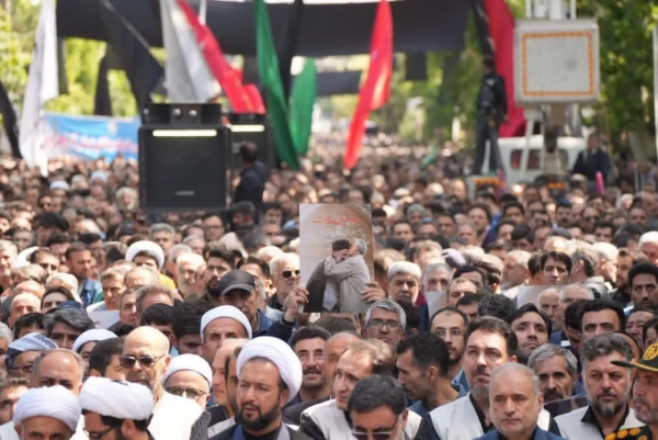 حضور دانشگاهیان دانشگاه فرهنگیان در مراسم گرامیداشت شهدای خدمت 8