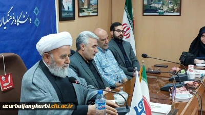 گزارش تصویری؛

اولین کارگاه آموزشی تربیت ارزیاب حرفه ای در دانشگاه فرهنگیان استان آذربایجان غربی آغاز شد