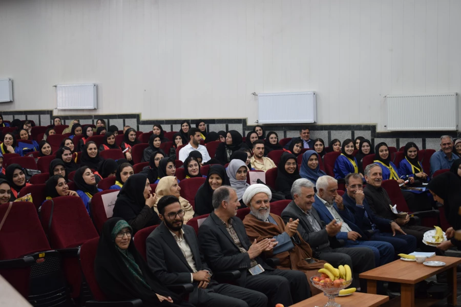 ایستگاه پایانی ورودی های 99 در پردیس علامه طباطبایی ارومیه 9