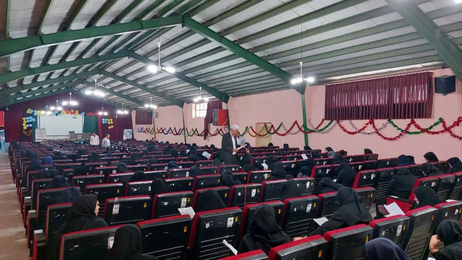 آزمون اصلح دانشگاه فرهنگیان استان آذربایجان غربی صبح امروز ۶ مهر در همزمان با سراسر کشور برگزار شد 4