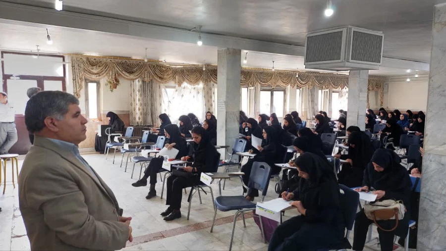 آزمون اصلح دانشگاه فرهنگیان استان آذربایجان غربی صبح امروز ۶ مهر در همزمان با سراسر کشور برگزار شد 6