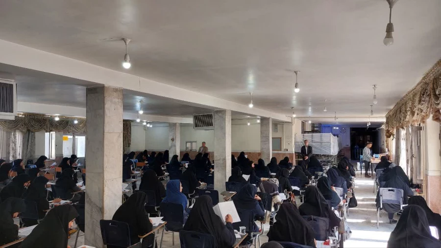 آزمون اصلح دانشگاه فرهنگیان استان آذربایجان غربی صبح امروز ۶ مهر در همزمان با سراسر کشور برگزار شد 7
