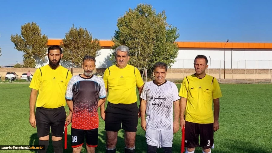 مسابقه فوتبال جام شهدای نیروی انتظامی بین تیم های پیشکسوتان شهرستان ارومیه و نقده 2
