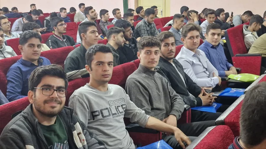 آیین استقبال از نو دانشجومعلمان پردیس شهید رجایی ارومیه برگزار شد 4