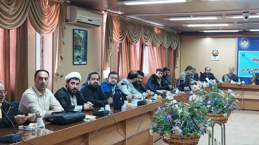 نشست هم اندیشی بسیج اساتید دانشگاه فرهنگیان استان آذربایجان غربی 4