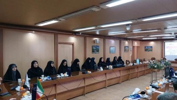 نشست هم اندیشی بسیج اساتید دانشگاه فرهنگیان استان آذربایجان غربی 5