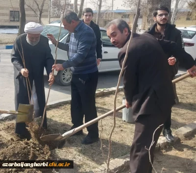 گزارش تصویری؛

مراسم روز درختکاری پردیس شهید رجایی ارومیه