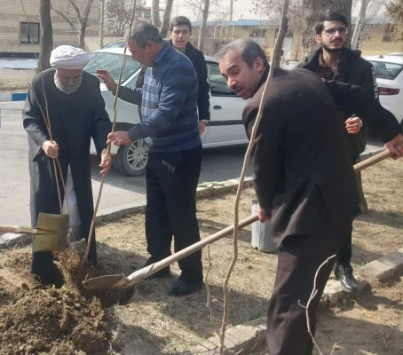 مراسم روز درختکاری پردیس شهید رجایی ارومیه 2