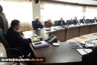 حجت الاسلام و المسلمین محمود اصغری در جلسه هیئت امناء دانشگاه فرهنگیان: 

کمبود هیئت علمی در دانشگاه فرهنگیان یک مسئله اساسی است 