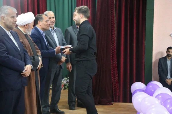 مراسم گرامیداشت هفته معلم برگزار شد 8