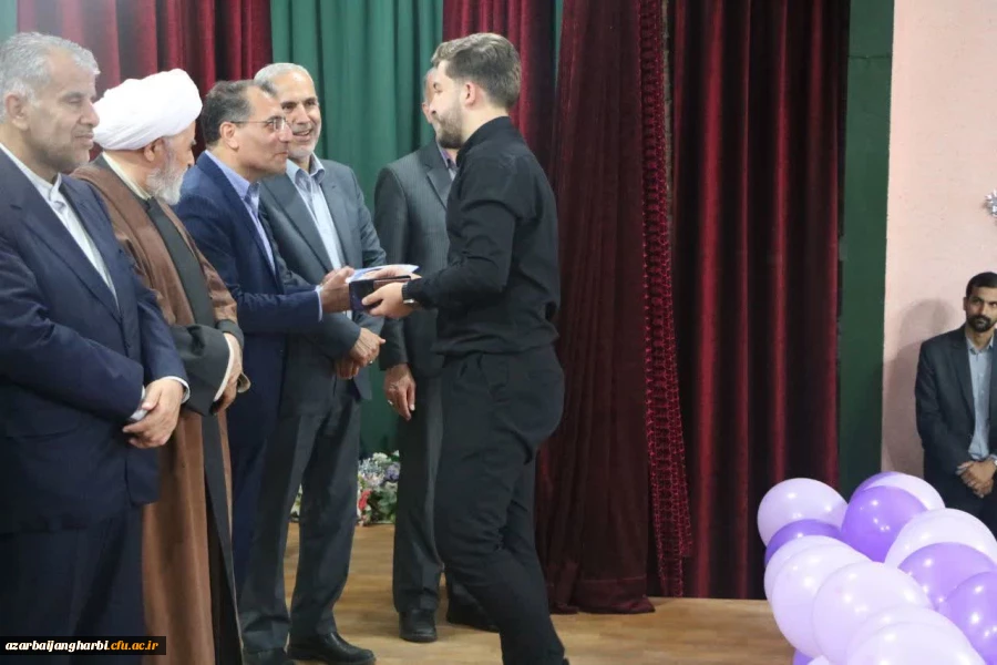 مراسم گرامیداشت هفته معلم برگزار شد 8