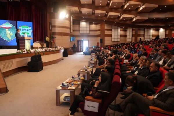  آئین استانی گرامیداشت مقام معلم و تجلیل از معلمان نمونه استان آذربایجان غربی  4