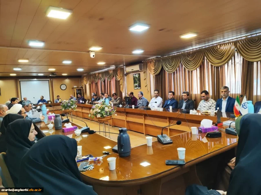 آئیین تجلیل از حجت الاسلام و المسلمین سرپرست سابق پردیس های دانشگاه فرهنگیان برگزار شد 2