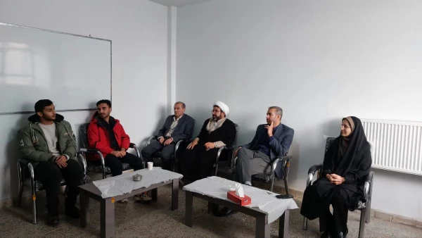 حضور سرزده سرپرست دانشگاه فرهنگیان آذربایجان غربی در کلاس ها؛ گرامیداشت روز دانشجو در میان دانشجومعلمان 2