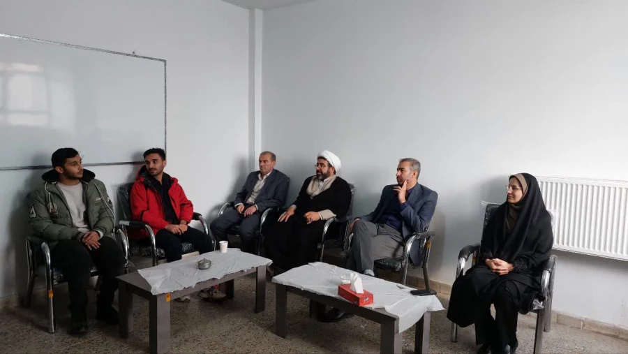 حضور سرزده سرپرست دانشگاه فرهنگیان آذربایجان غربی در کلاس ها؛ گرامیداشت روز دانشجو در میان دانشجومعلمان 2