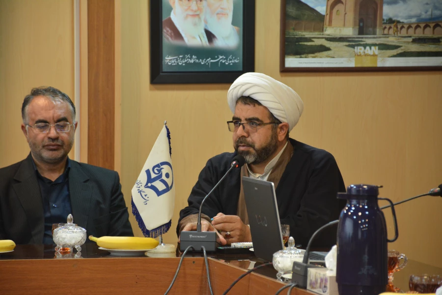 استاندار آذربایجان غربی با تأکید بر اولویت بازسازی خسارت های ناشی از جنگ رمضان، برای احداث «دانشگاه جامع فرهنگیان استان» قول مساعدت داد  11