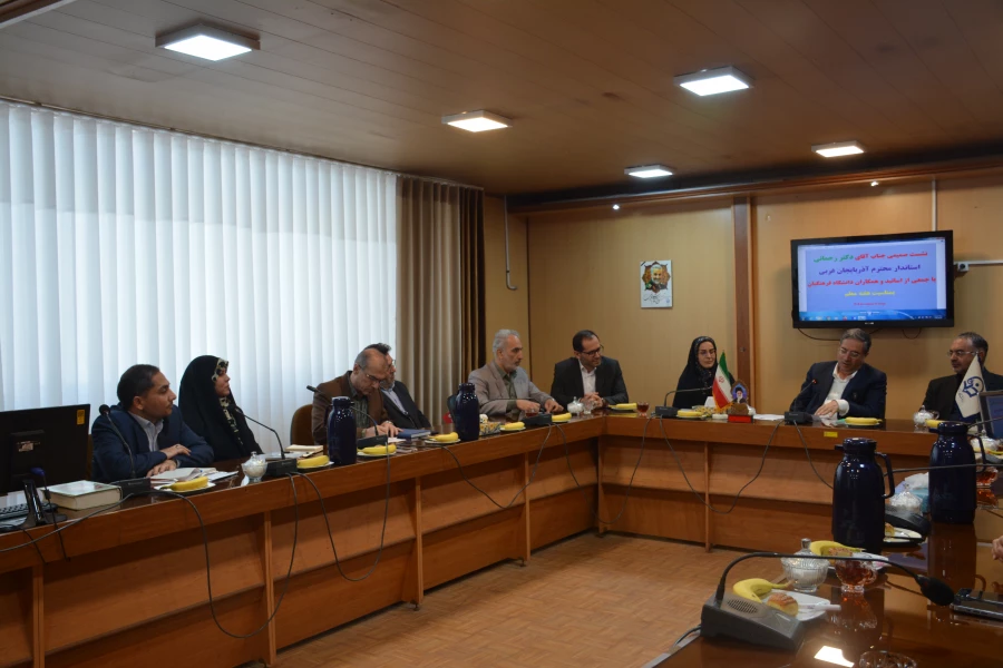 استاندار آذربایجان غربی با تأکید بر اولویت بازسازی خسارت های ناشی از جنگ رمضان، برای احداث «دانشگاه جامع فرهنگیان استان» قول مساعدت داد  16